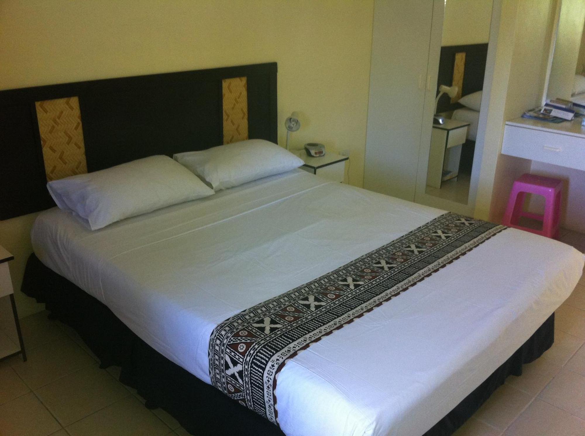 Grand West Villas Nadi Exterior foto