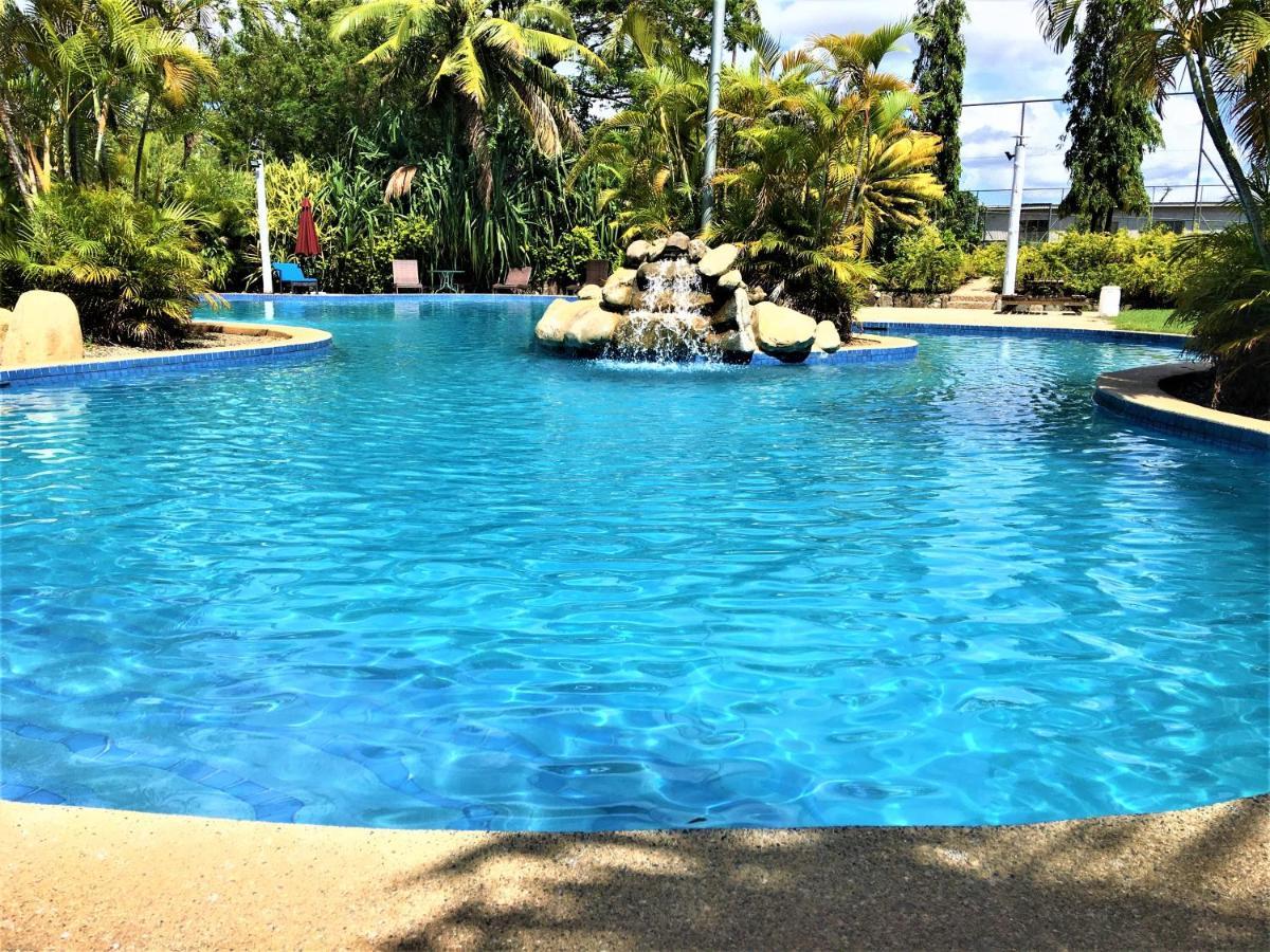 Grand West Villas Nadi Exterior foto